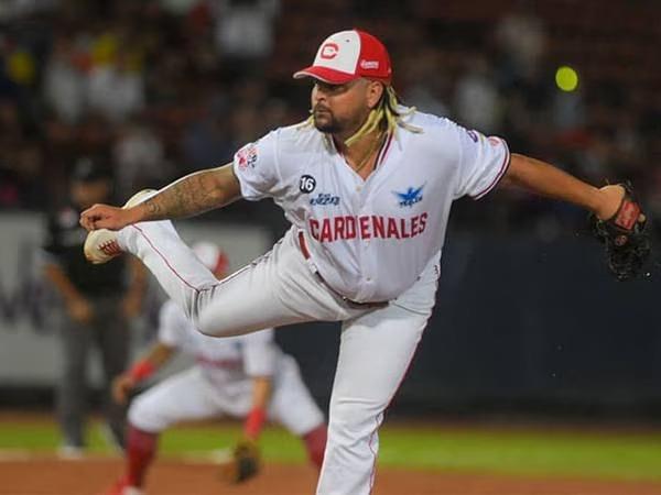 Cardenales eliminan a Tigres en el béisbol de Venezuela