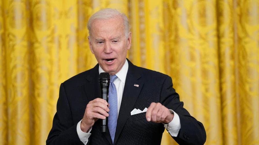 Biden pide apoyo total del FBI a Monterey Park tras el tiroteo masivo Biden pide apoyo total del FBI a Monterey Park tras el tiroteo masivo