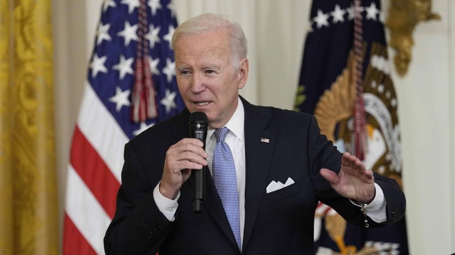 Biden avanza nuevas acciones para proteger el acceso a pastillas abortivas