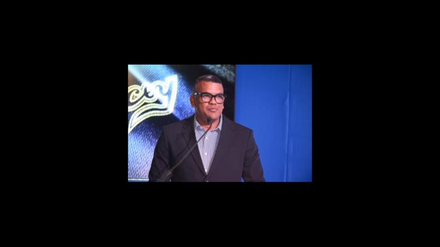 Vicente anuncia jugadores para la Serie del Caribe