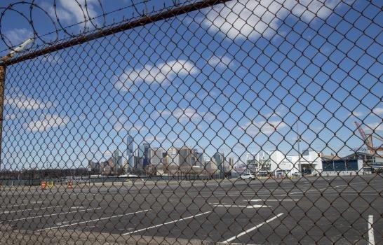 Nueva York habilita una terminal de cruceros para albergar a solicitantes de asilo