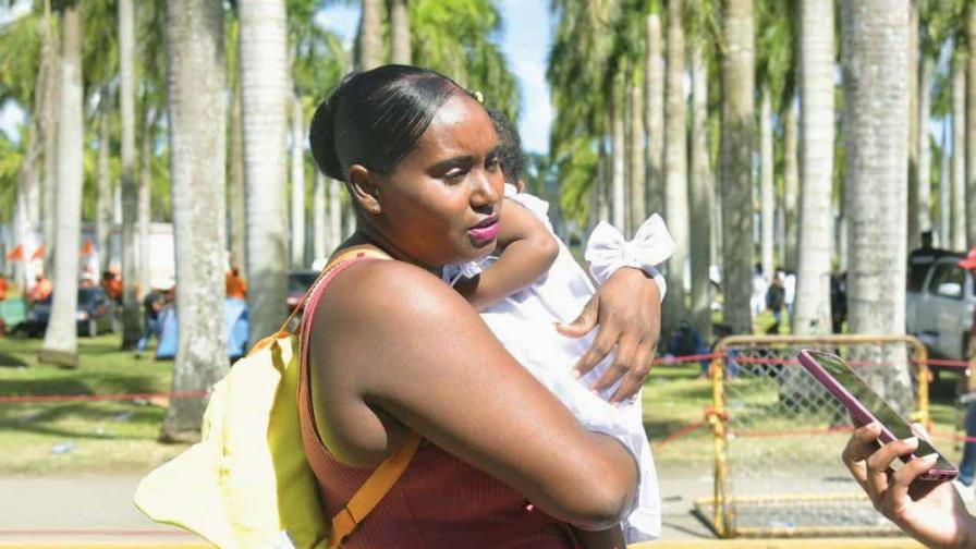 Devota que visitó a Virgen de la Altagracia: “Le di las gracias por la salud de mi hija” Devota que visitó a Virgen de la Altagracia: “Le di las gracias por la salud de mi hija”