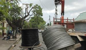 Suplidores eléctricos denuncian retraso en pago de materiales
