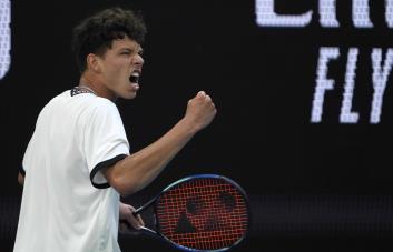 Estadounidenses Shelton y Paul pasan a cuartos en Australia