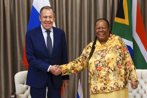 Serguei Lavrov culpa a Occidente por falta de negociaciones con Kiev