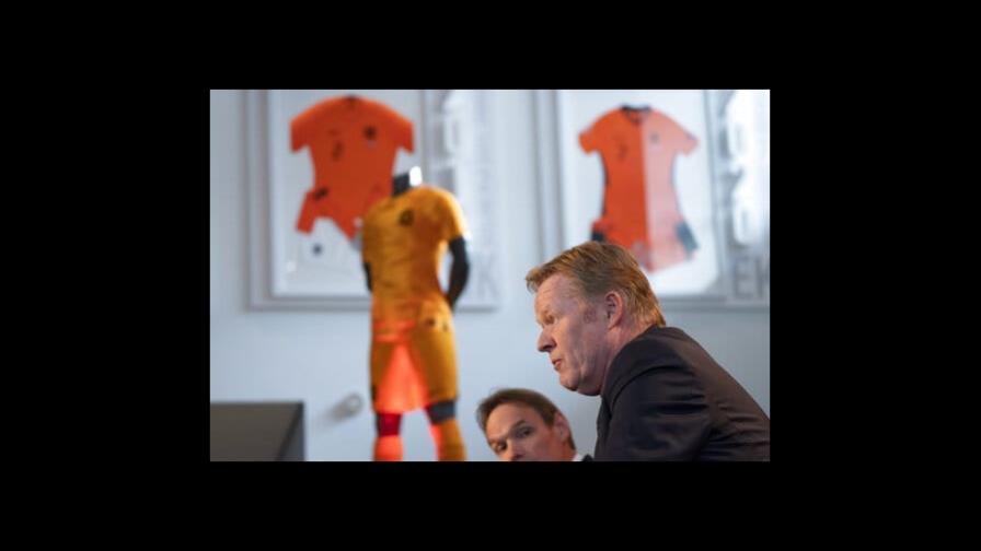 Koeman promete estilo ofensivo al volver como DT de Holanda Koeman promete estilo ofensivo al volver como DT de Holanda