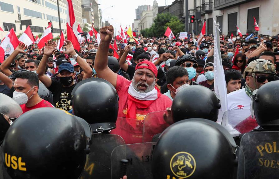 Perú estima en 554 millones de dólares las pérdidas por las protestas