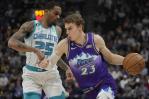 VIDEO | Markkanen guía a Jazz ante los Hornets 