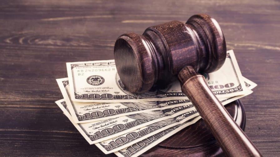 Piden fianza de un millón para sospechoso de decapitar a su esposa en EEUU