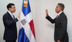 Juramentan a Roberto Ángel Salcedo, Digna Reynoso y otros funcionarios designados en decreto 15-23