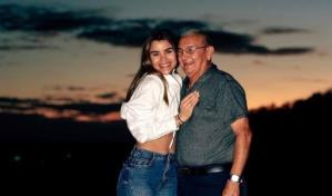 Clarissa Molina sorprende a su padre en viaje rel&aacute;mpago por su cumplea&ntilde;os