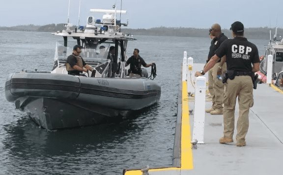Puerto Rico: arrestan dos dominicanos con más de mil kilos de cocaína en la costa sureste