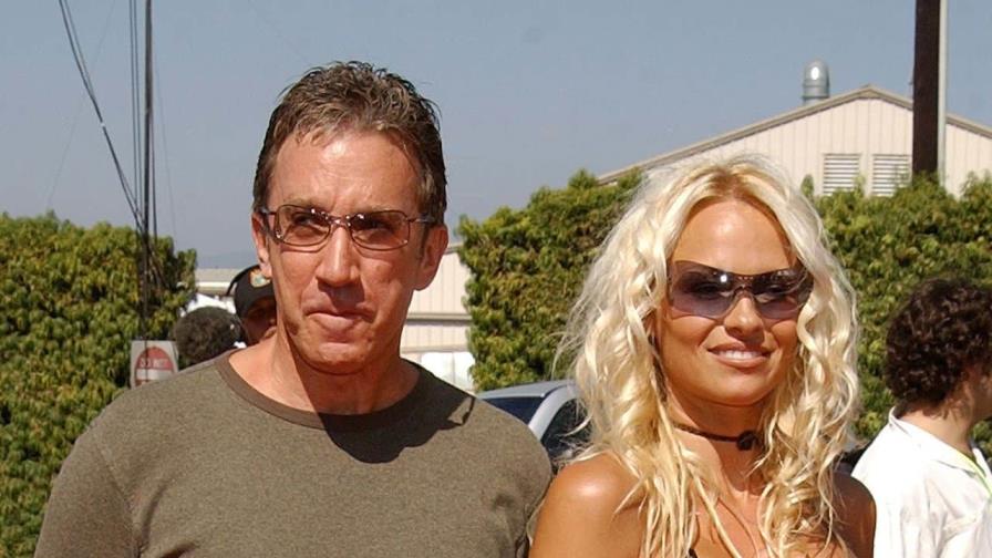 Pamela Anderson aseguró que el actor Tim Allen le mostró sus partes íntimas, y él reaccionó Pamela Anderson aseguró que el actor Tim Allen le mostró sus partes íntimas, y él reaccionó