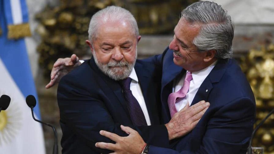 Lula y Fernández defienden avanzar en proyecto de moneda común en la región