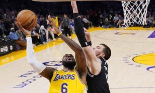 VIDEO | LeBron anota 46 pero no impide que Clippers aplasten a Lakers