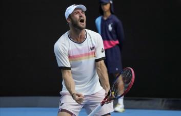 Paul avanza a semis tras duelo estadounidense en Melbourne