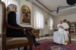 Ser homosexual no es un delito, dice el papa Francisco Ser homosexual no es un delito, dice el papa Francisco