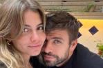 ¡Oficial! Piqué publica su primera foto con Clara Chía