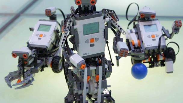 Diseñan minirobots capaces de licuarse y recuperar la forma