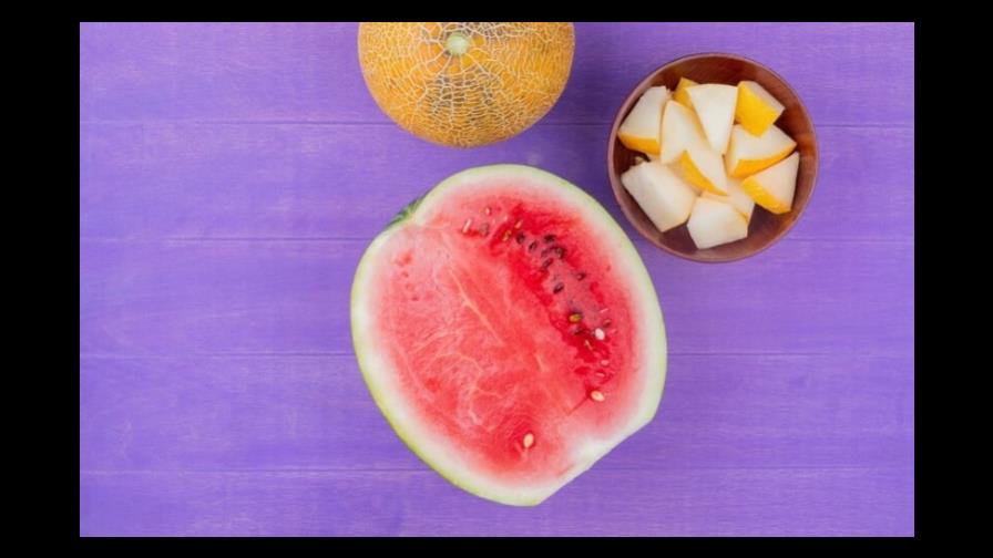 Estas son las frutas con más agua Estas son las frutas con más agua