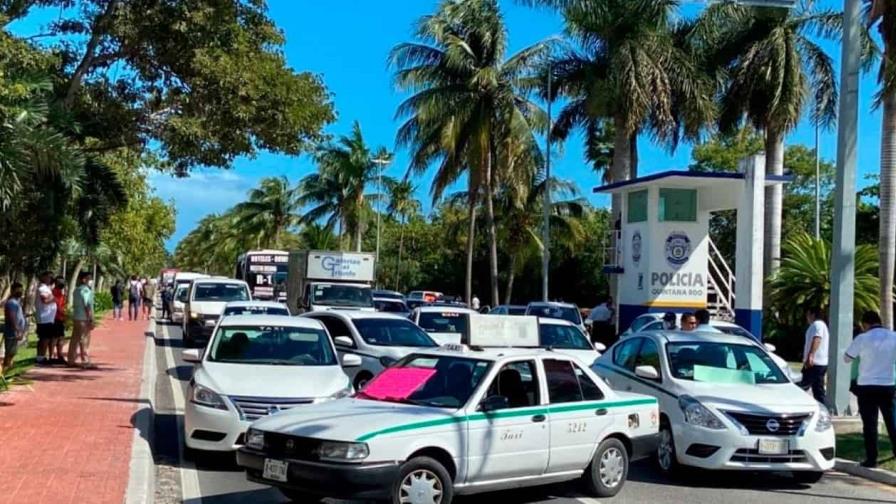 México niega afectación tras alerta de EEUU por conflicto de taxis en Cancún México niega afectación tras alerta de EEUU por conflicto de taxis en Cancún