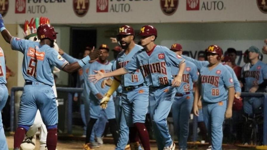 Indios se coronan y llevan 19 títulos en Puerto Rico Indios se coronan y llevan 19 títulos en Puerto Rico