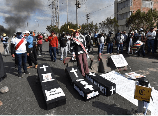 Una gran protesta vuelve a recorrer Lima para exigir renuncia de Boluarte