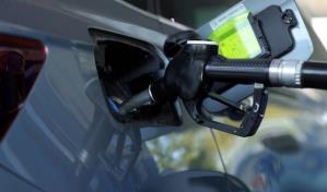 Largas filas delante de las gasolineras en Ir&aacute;n tras el anuncio de nuevas sanciones de EE. UU.