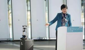 Una maleta con inteligencia artificial para guiar a personas ciegas en Japón