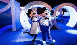 Disney inaugura una temporada centenaria en su parque temático de California