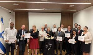 Embajada de Israel honra la memoria de los judíos que perecieron en el Holocausto