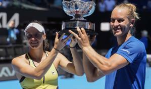 Brasile&ntilde;os se coronan en dobles mixtos de Australia