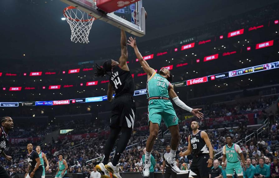 VIDEO | Clippers amplían buena racha tras arrollar a Spurs