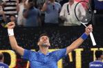 Djokovic gana  y se medirá con Tsitsipas en la final de Australia Djokovic gana  y se medirá con Tsitsipas en la final de Australia