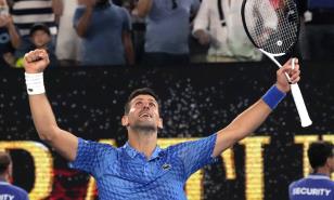 Djokovic gana  y se medirá con Tsitsipas en la final de Australia
