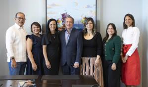 Jiménez Peña da la bienvenida a nueva socia