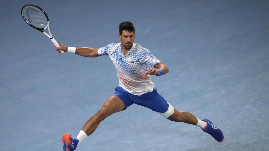 Ucrania urge al Abierto de Australia vetar al padre de Djokovic