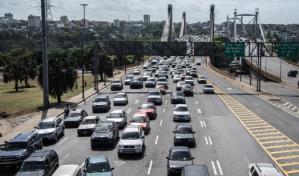 Transportistas y DGII acuerdan no es necesaria pr&oacute;rroga para renovaci&oacute;n de marbetes