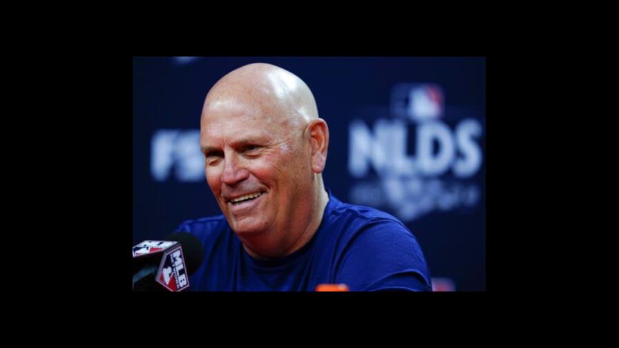 Bravos extienden contrato de mánager hasta 2025