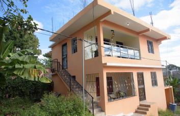 Pareja de la Guáyiga se habría ido de su casa con otras personas en aparente acto voluntario