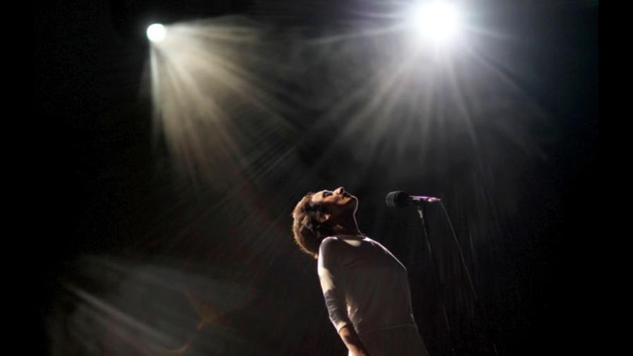 Luz Casal da voz a la esperanza con su primer tema nuevo en cinco años