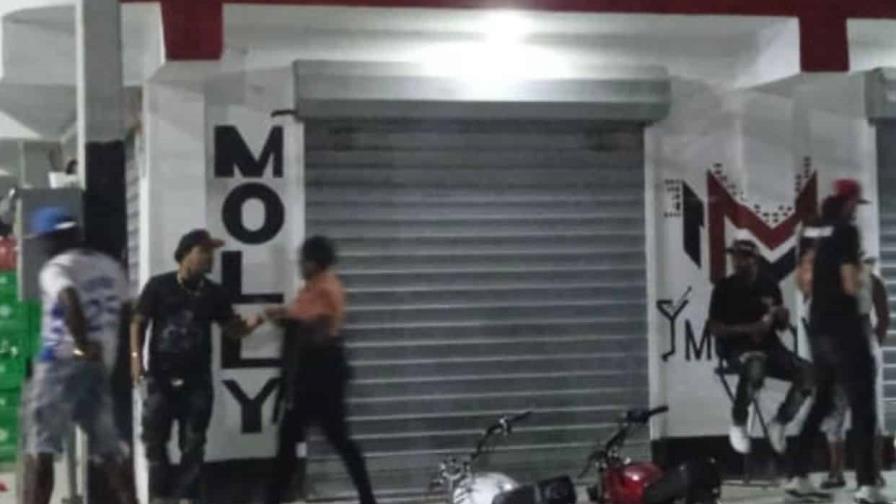 Cierran discoteca de Punta Cana en que hallaron a seis menores ingiriendo bebidas alcohólicas