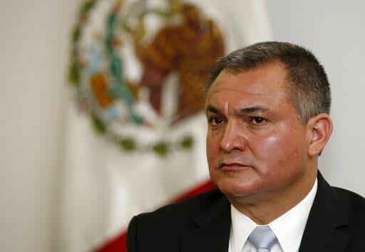 México anuncia tres órdenes de arresto contra García Luna