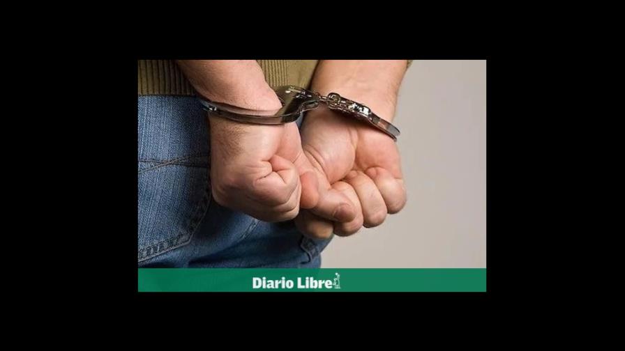 Policía apresa a dos hombres por múltiples asaltos en las vías públicas Policía apresa a dos hombres por múltiples asaltos en las vías públicas