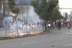 Duros enfrentamientos en Lima dejan un muerto tras rechazo de anticipar comicios Duros enfrentamientos en Lima dejan un muerto tras rechazo de anticipar comicios