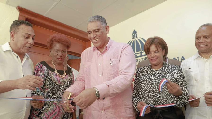 Interior y Policía entrega remozada la sede de gobernación de Monte Plata