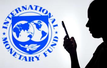 La economía mundial resistirá mejor de lo previsto en 2023, afirma el FMI