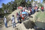 Moradores de Cienfuegos en Santiago realizan protesta por obras sociales Moradores de Cienfuegos en Santiago realizan protesta por obras sociales