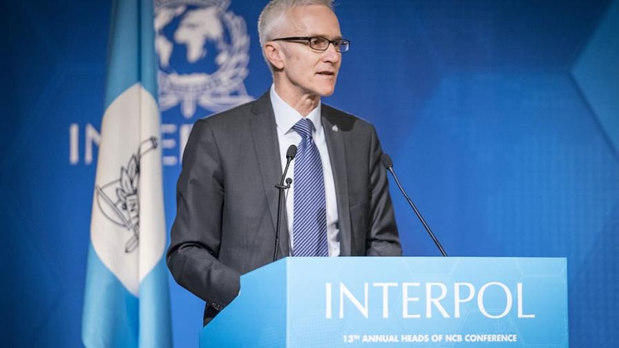Interpol cumple un siglo con una misión que sigue siendo pertinente