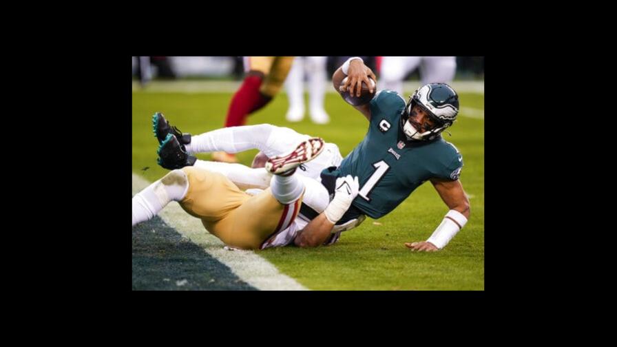 Jalen Hurts y los Eagles intentan acallar a sus detractores Jalen Hurts y los Eagles intentan acallar a sus detractores